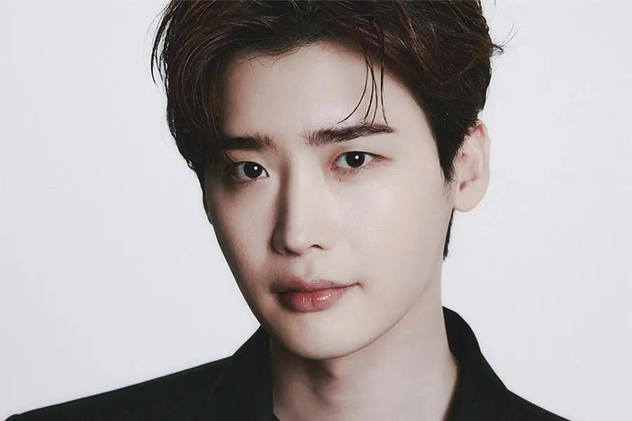 Lee Jong Suk em negociações para estrelar novo drama