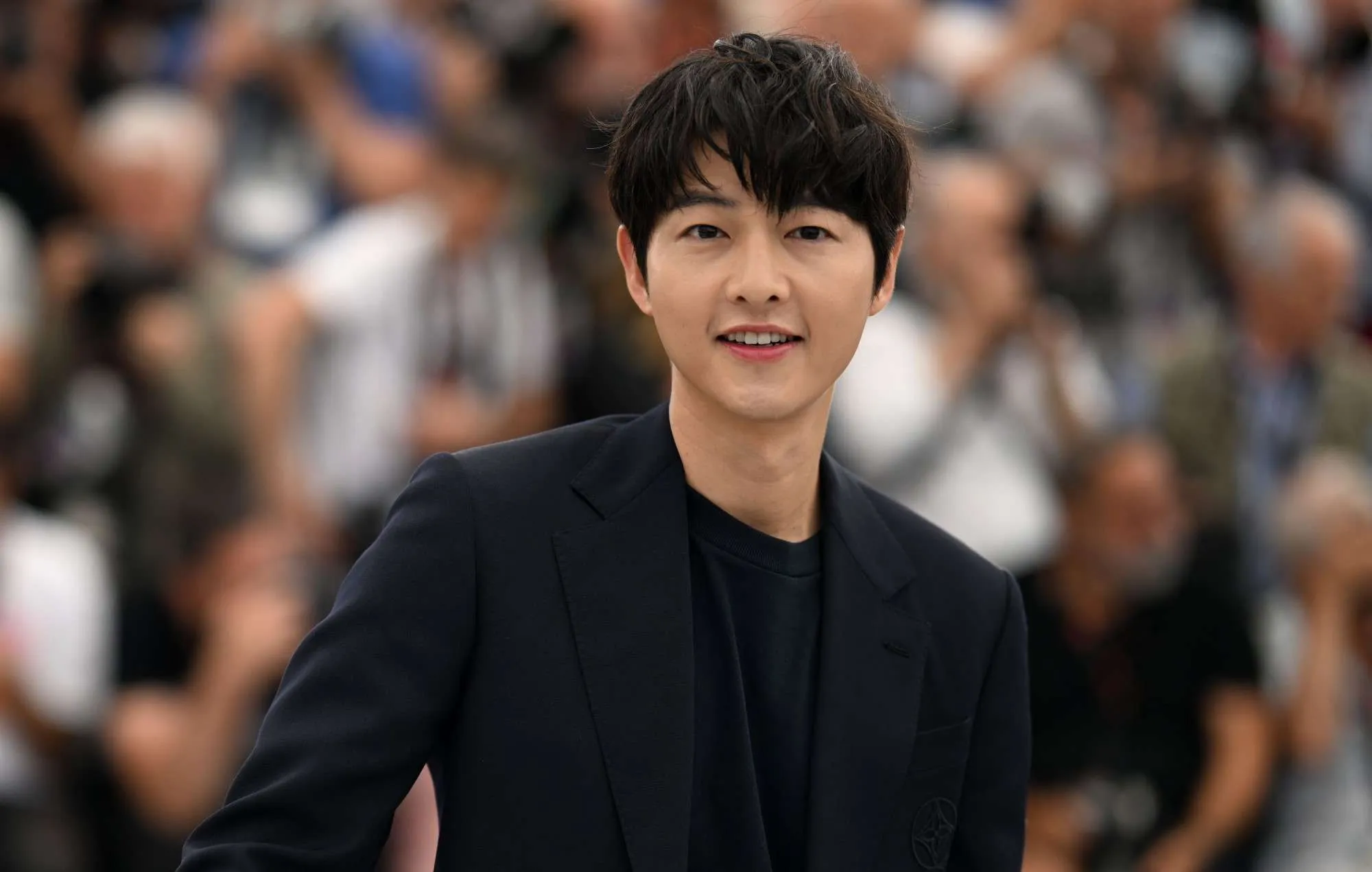 Song Joong Ki: O Retorno do Astro com Novos Projetos e Vida Pessoal em Foco
