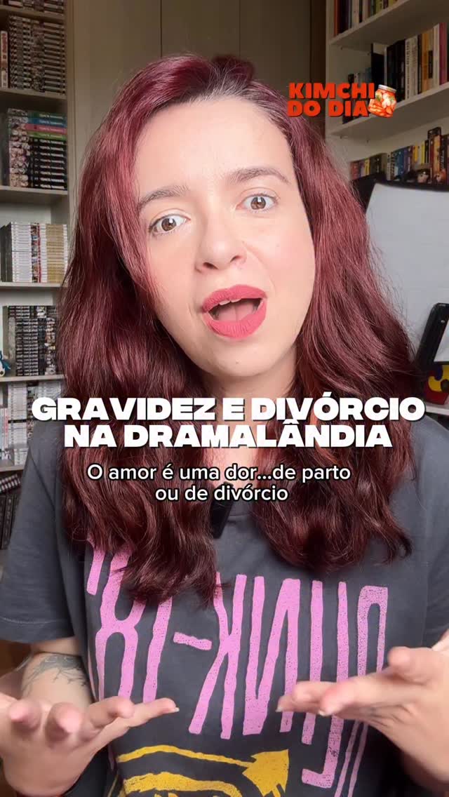 Enquanto umas têm bebê, outras se divorciam…
O amor é uma dor, é um tédio sem remédio, é um prédio desabando 

Hoje tivemos duas notícias bem diferentes na dramalândia 

Jo Bo Ah está grávida!
A atriz, que se casou com um não-celebridade no ano passado, teve a gravidez confirmada pela XYZ Studio. A agência pediu carinho, privacidade e disse que ela retornará aos trabalhos depois, trazendo performances ainda melhores. 💛

Go Won Hee se divorciou.
A Ghost Studio confirmou que a atriz encerrou seu casamento no início do ano, de forma amigável. A decisão foi mútua — e, inclusive, o casal nunca chegou a registrar a união legalmente. A agência pediu que o público evite especulações e reforçou que ela segue focada nos dramas, incluindo No Next Life.

No fim das contas, é como nos doramas mesmo: cada capítulo traz uma reviravolta diferente.
Parabéns para uns, força para outros e seguimos acompanhando. 
.
.
.
#joboah #dramascoreanos #doramasnetflix #dorameiras #gowonhee #dorameiros #seriescoreanas #kdrama